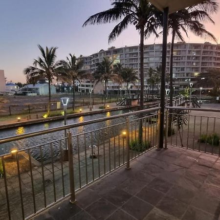 Accommodation Front - Homely 6 Sleeper With Canal Views Near The Beach Durban Exterior photo